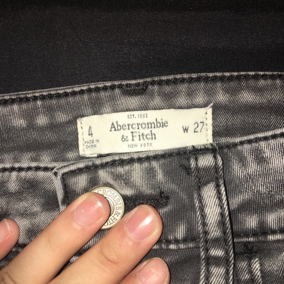 Gray jeans! - Picture 4 of 4